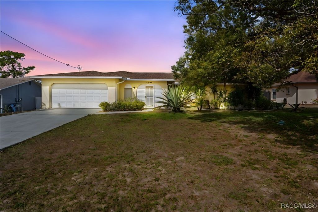 4307 Goldcoast Avenue, Spring Hill, FL 34609