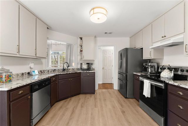 28 Spring Ridge Drive, Dawsonville, GA 30534