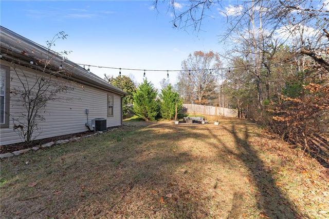 28 Spring Ridge Drive, Dawsonville, GA 30534
