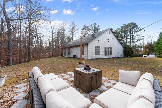 28 Spring Ridge Drive, Dawsonville, GA 30534