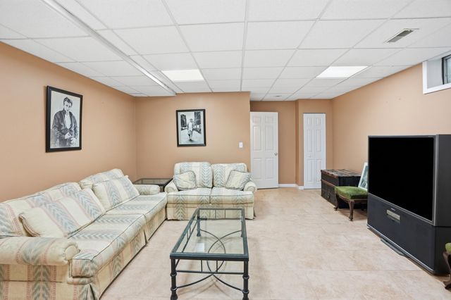 379 Fox Trail Court, Hobart, IN 46342