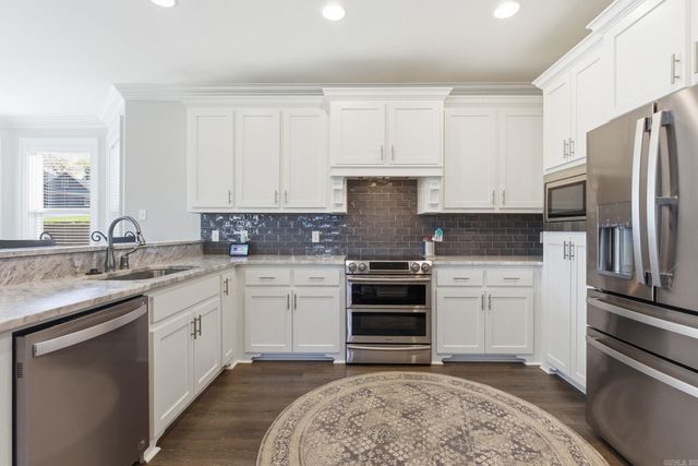 4308 Boardwalk, Benton, AR 72019