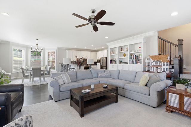 4308 Boardwalk, Benton, AR 72019