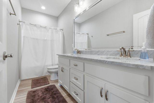 4308 Boardwalk, Benton, AR 72019