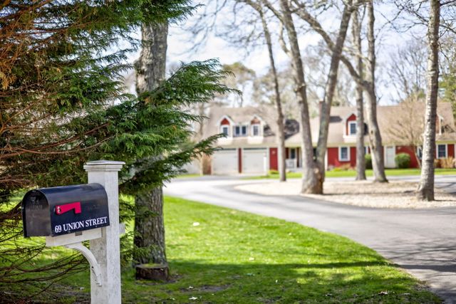 69 Union Street, Yarmouth Port, MA 02675