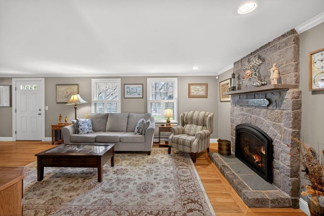 69 Union Street, Yarmouth Port, MA 02675