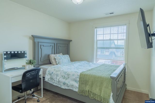 3152 NE Lily Ln, Mcminnville, OR 97128