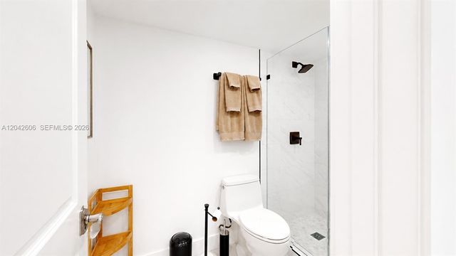 177 Ocean Lane Dr 213, Key Biscayne, FL 33149