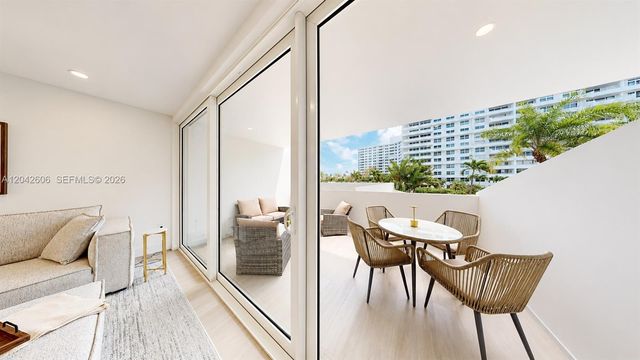 177 Ocean Lane Dr 213, Key Biscayne, FL 33149