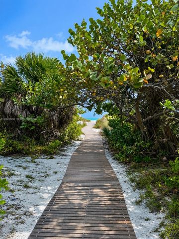 177 Ocean Lane Dr 213, Key Biscayne, FL 33149
