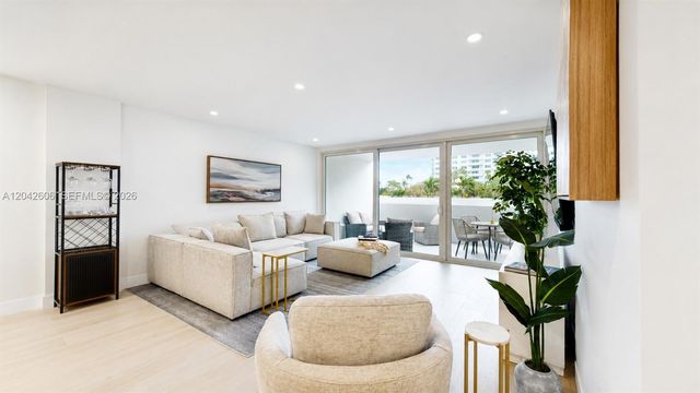 177 Ocean Lane Dr 213, Key Biscayne, FL 33149