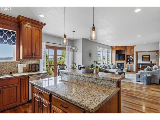 125 San Gabriel Ct, Kalama, WA 98625