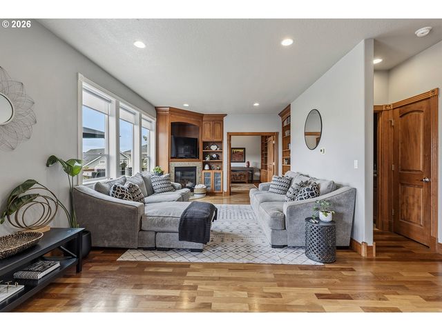 125 San Gabriel Ct, Kalama, WA 98625