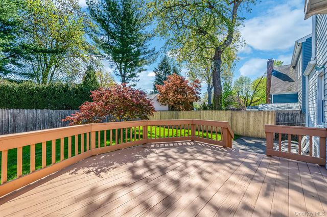 28 Miller Street 2, Glen Cove, NY 11542