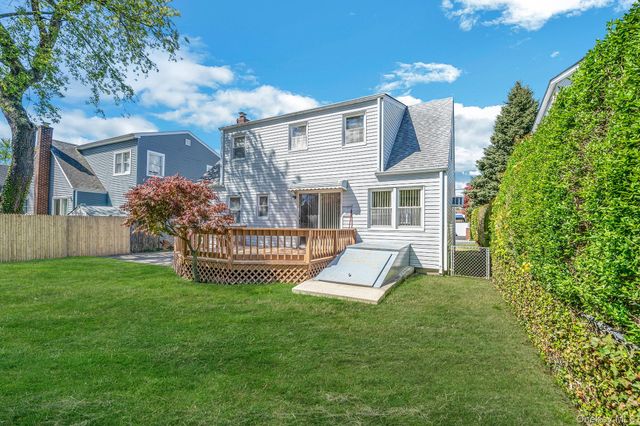 28 Miller Street 2, Glen Cove, NY 11542