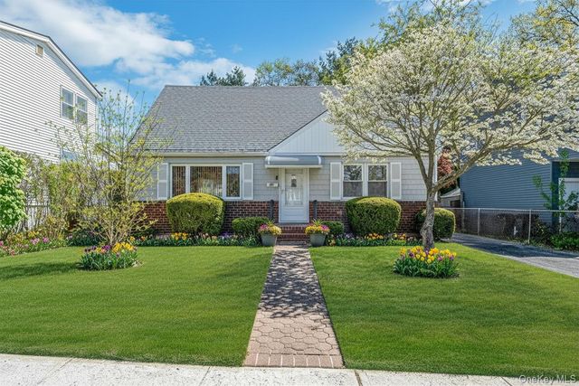 28 Miller Street 2, Glen Cove, NY 11542