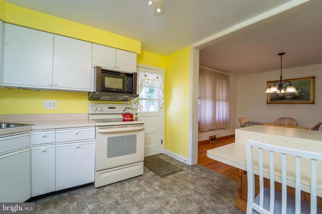 9216 CARLISLE AVE, Baltimore, MD 21236