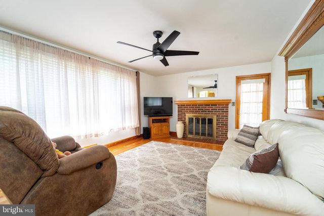 9216 CARLISLE AVE, Baltimore, MD 21236