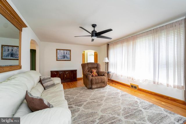 9216 CARLISLE AVE, Baltimore, MD 21236