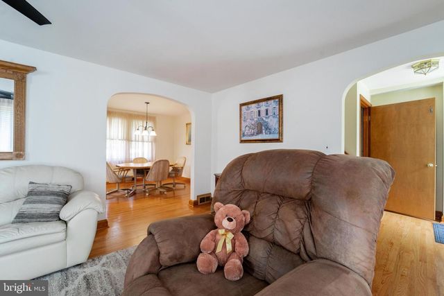 9216 CARLISLE AVE, Baltimore, MD 21236