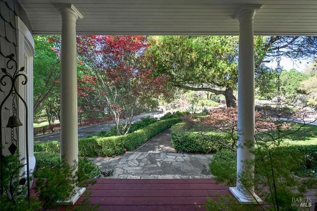 2680 Lawndale Rd, Kenwood, CA 95452