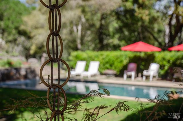 2680 Lawndale Rd, Kenwood, CA 95452