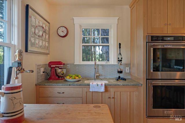 2680 Lawndale Rd, Kenwood, CA 95452