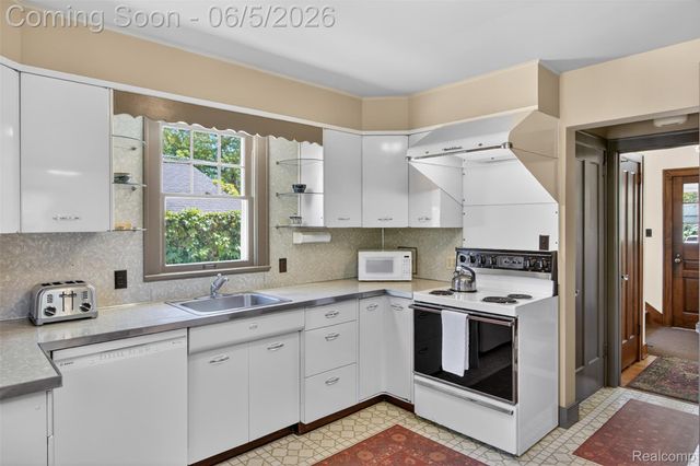 1404 Wakefield Avenue, Ann Arbor, MI 48103