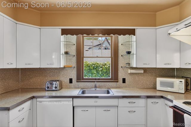 1404 Wakefield Avenue, Ann Arbor, MI 48103