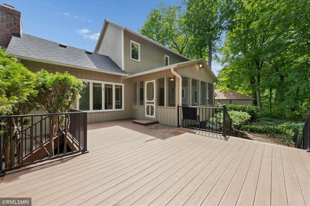 11730 27th Avenue N, Plymouth, MN 55441