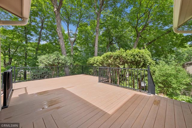 11730 27th Avenue N, Plymouth, MN 55441