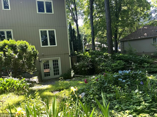 11730 27th Avenue N, Plymouth, MN 55441