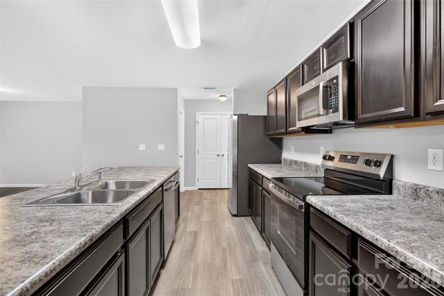 1648 Hooper Court, Charlotte, NC 28212