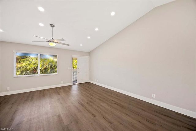 707 Neapolitan WAY 707, Naples, FL 34103