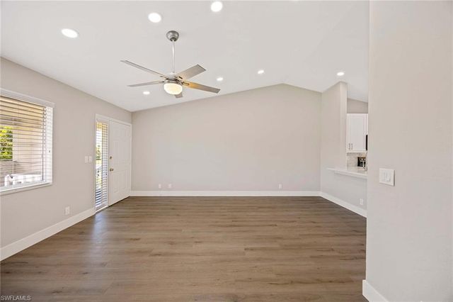 707 Neapolitan WAY 707, Naples, FL 34103