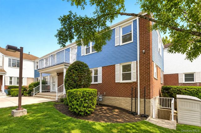 6861 Cloverdale Boulevard 108, Bayside, NY 11364