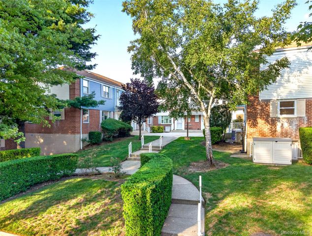 6861 Cloverdale Boulevard 108, Bayside, NY 11364