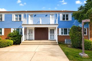 6861 Cloverdale Boulevard 108, Bayside, NY 11364