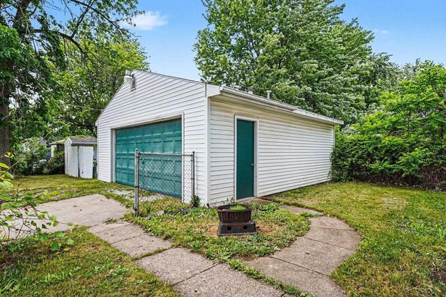 4509 Cadillac Place, Saginaw, MI 48604