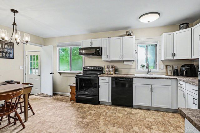 4509 Cadillac Place, Saginaw, MI 48604