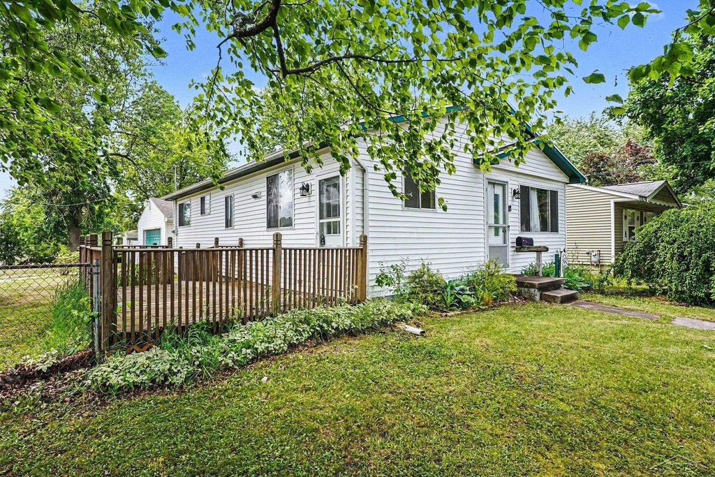 4509 Cadillac Place, Saginaw, MI 48604