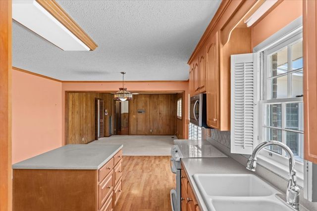 203 Dogwood Avenue, Columbia, AL 36319