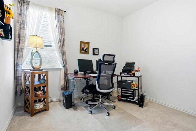 1333 Almond Road, Azle, TX 76020