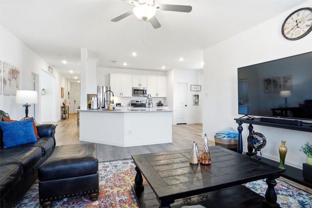 1333 Almond Road, Azle, TX 76020