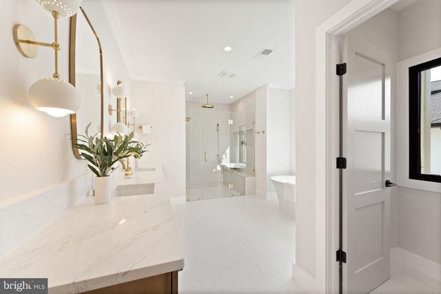 917 TIMBER LN SW, Vienna, VA 22180