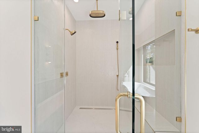 917 TIMBER LN SW, Vienna, VA 22180