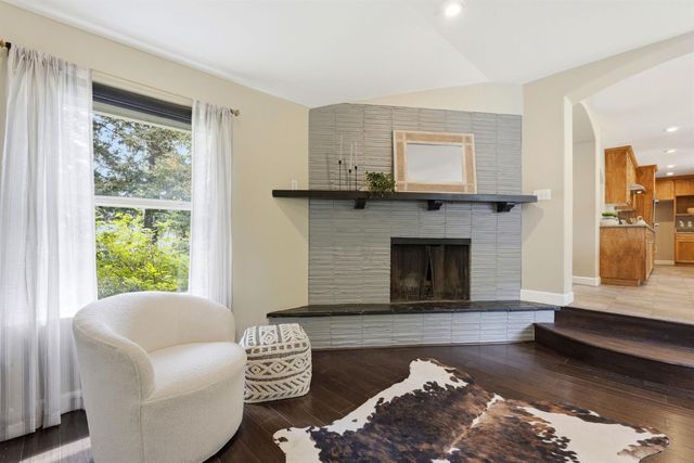 1501 Joby Ln, Sacramento, CA 95864