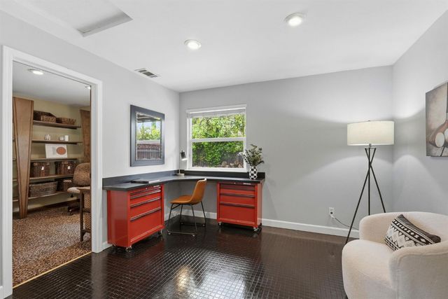 1501 Joby Ln, Sacramento, CA 95864