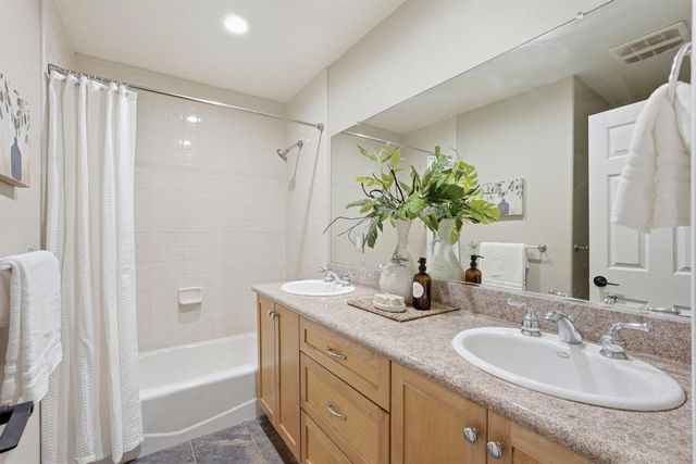 1501 Joby Ln, Sacramento, CA 95864