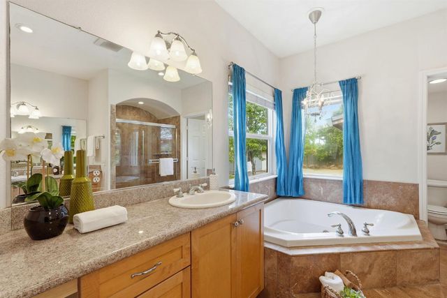 1501 Joby Ln, Sacramento, CA 95864